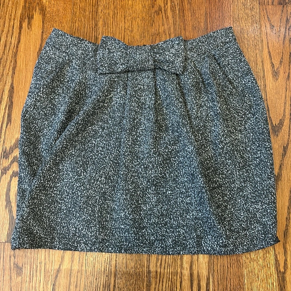 Big bow business skirt